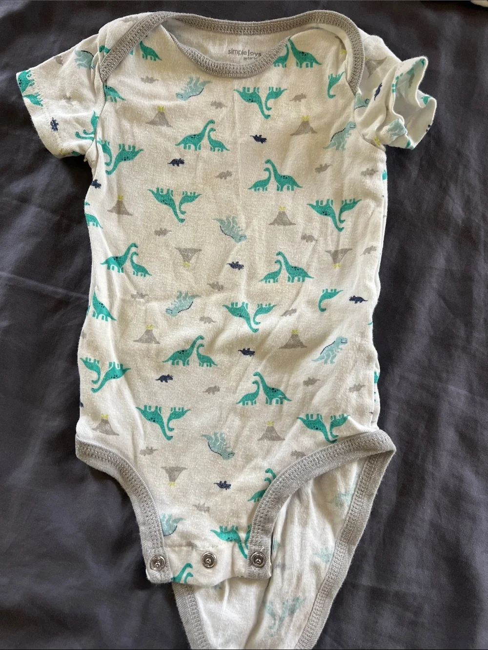 Lot of 7 baby boy short sleeve onesies size 3-6 month bear dinosaur shark stripe